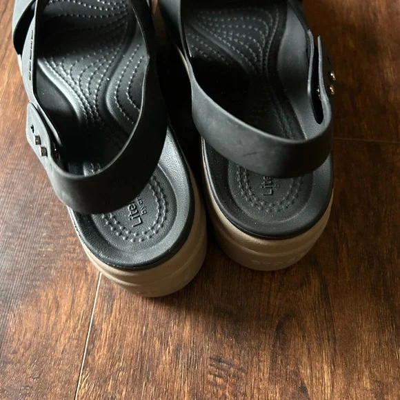 Lite Ride By Crocs Womens Brooklyn Low Wedge Sandals Size W7 Open-toe Black - Picture 2 of 8